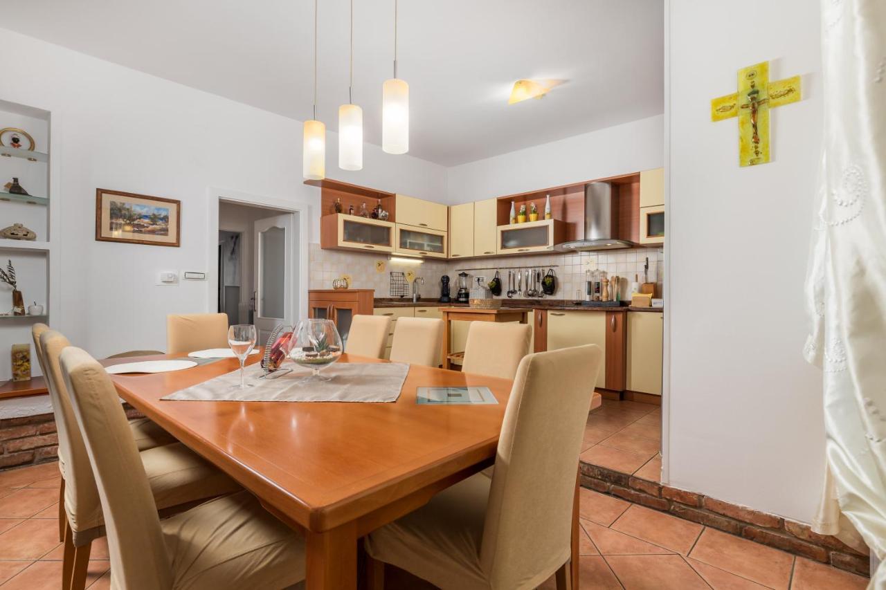 Apartment Hanna Рийека Екстериор снимка